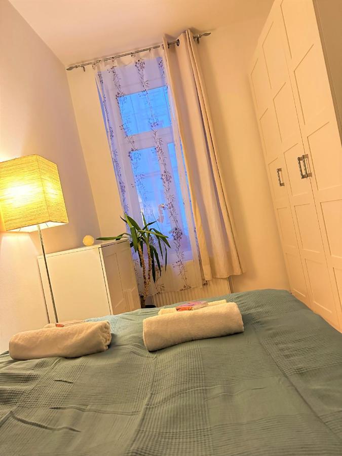 Cosy & Quiet In 17Th District Apartment Wina Bagian luar foto