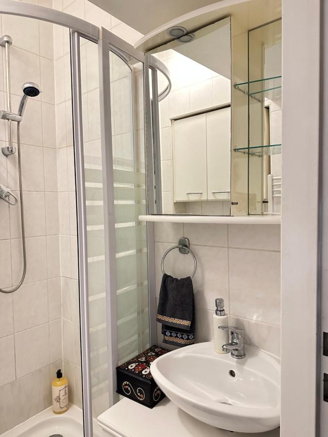 Cosy & Quiet In 17Th District Apartment Wina Bagian luar foto